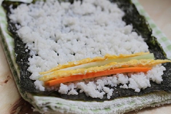 Cuộn kimbap